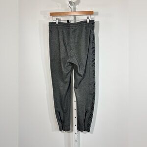 NIKE Dri-Fit Gray Jogger Sweatpants Logo Tape Athletic Pants Men’s M